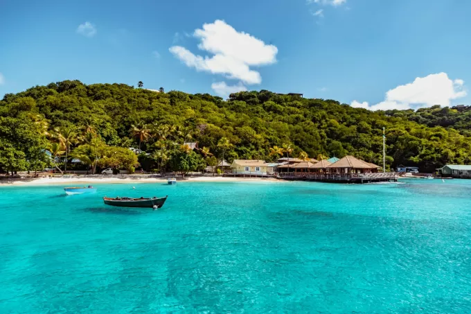 Vẻ đẹp của Mustique, hòn đảo thu hút giới siêu giàu trên thế giới.